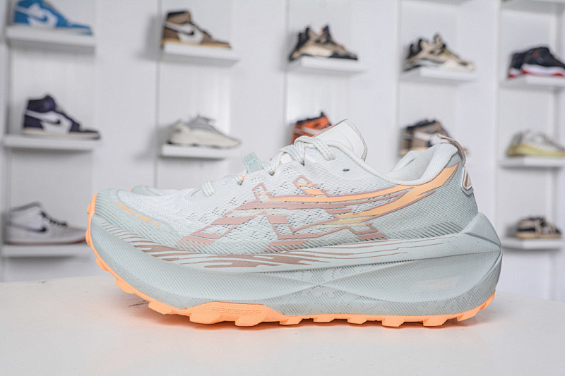 ASICS Running Shoes product