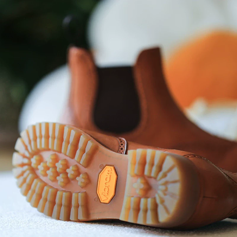 Women's chelsea rubber band short boots
