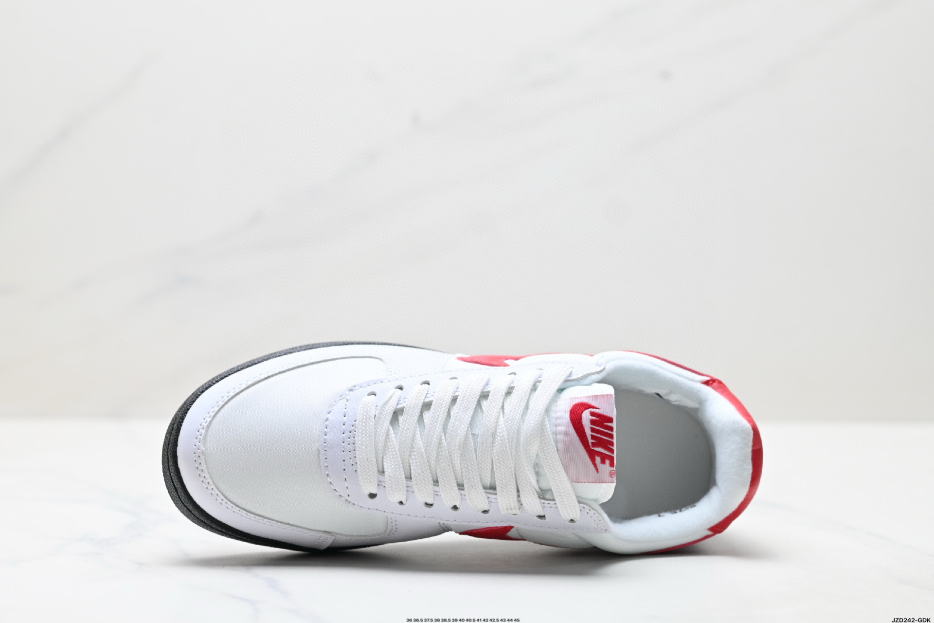 Nike Field General 82