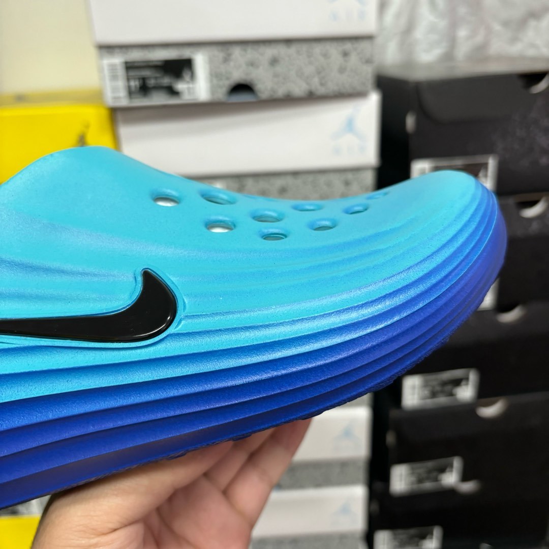 Nike ReactX Rejuven8 Sneakers detail 1