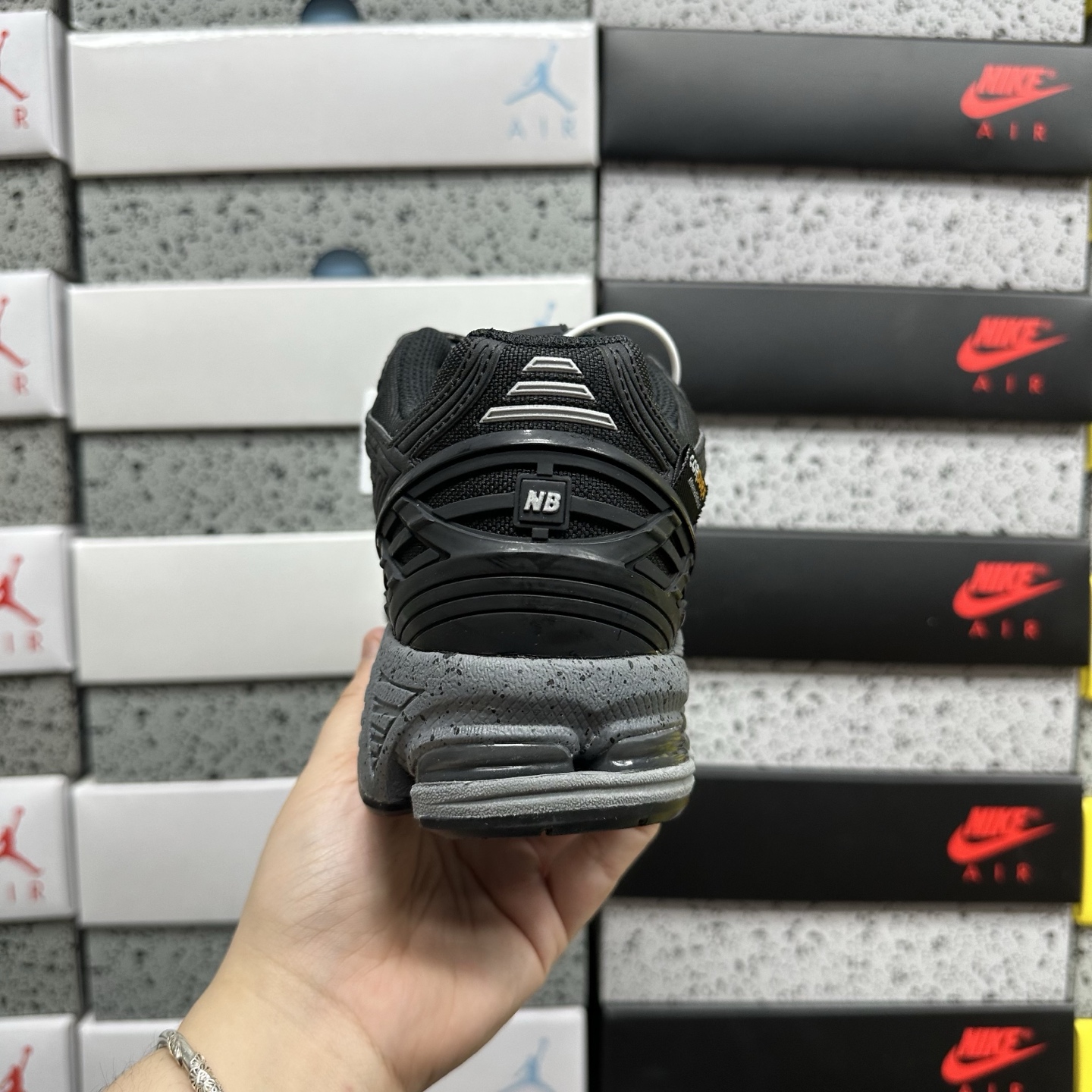 New Balance 1906 Sneakers detail 3