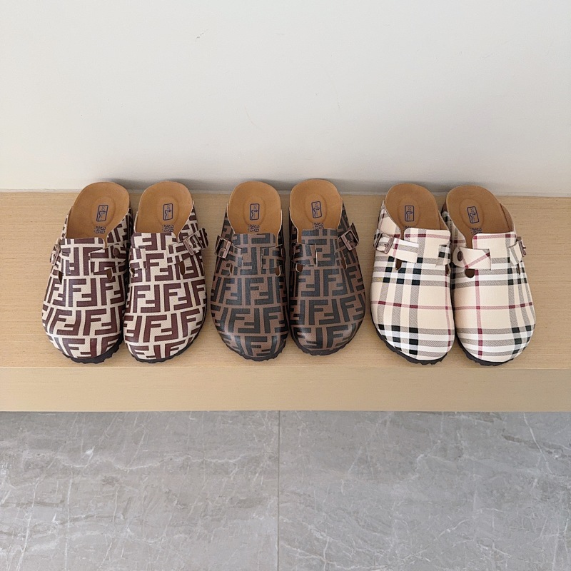 UGG Kids FF Check Birken-Style Clogs Adult And Kids