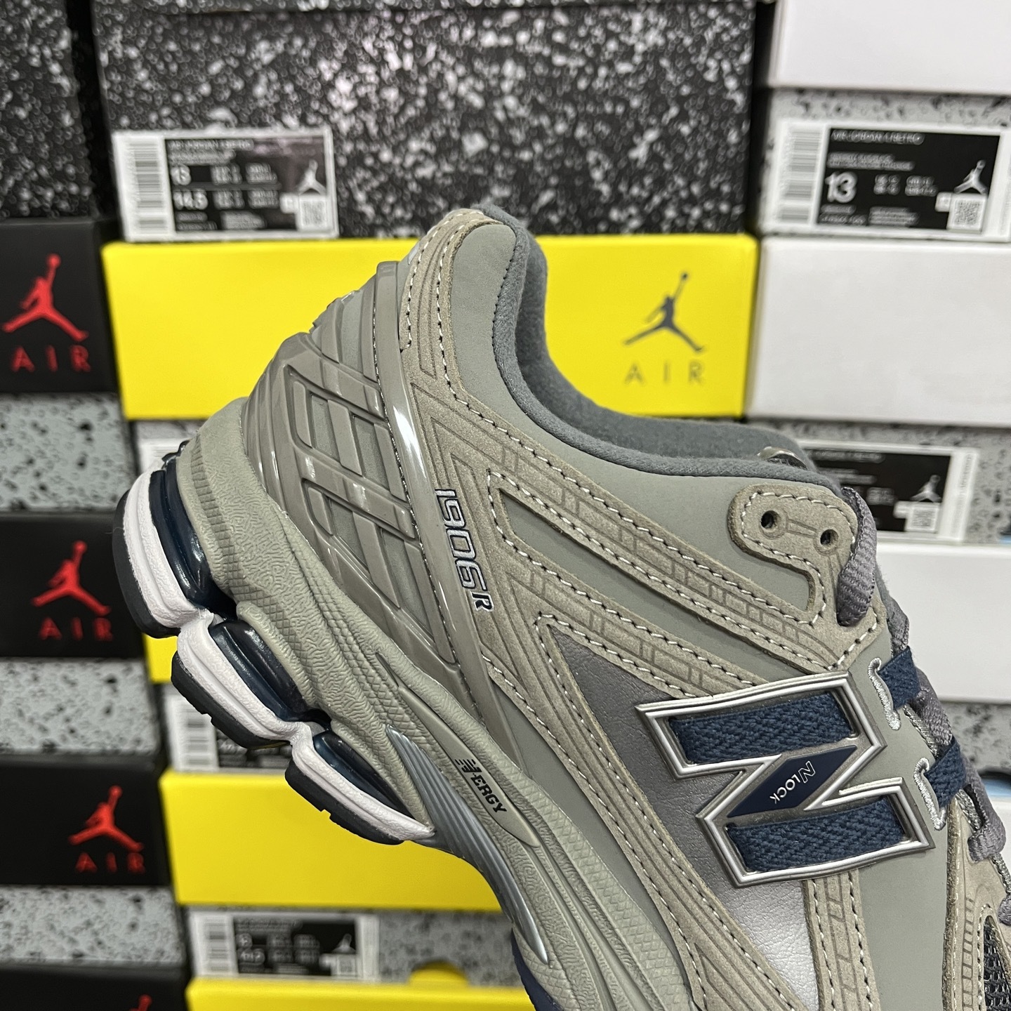 New Balance 1906 Sneakers detail 2