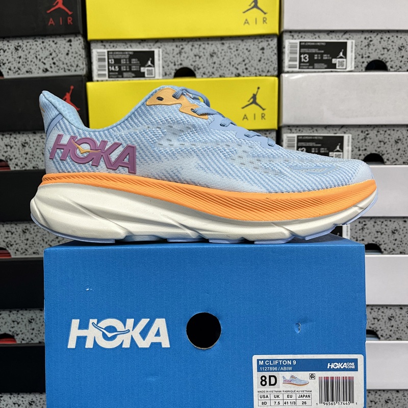 Hoka Clifton 9 Sneakers