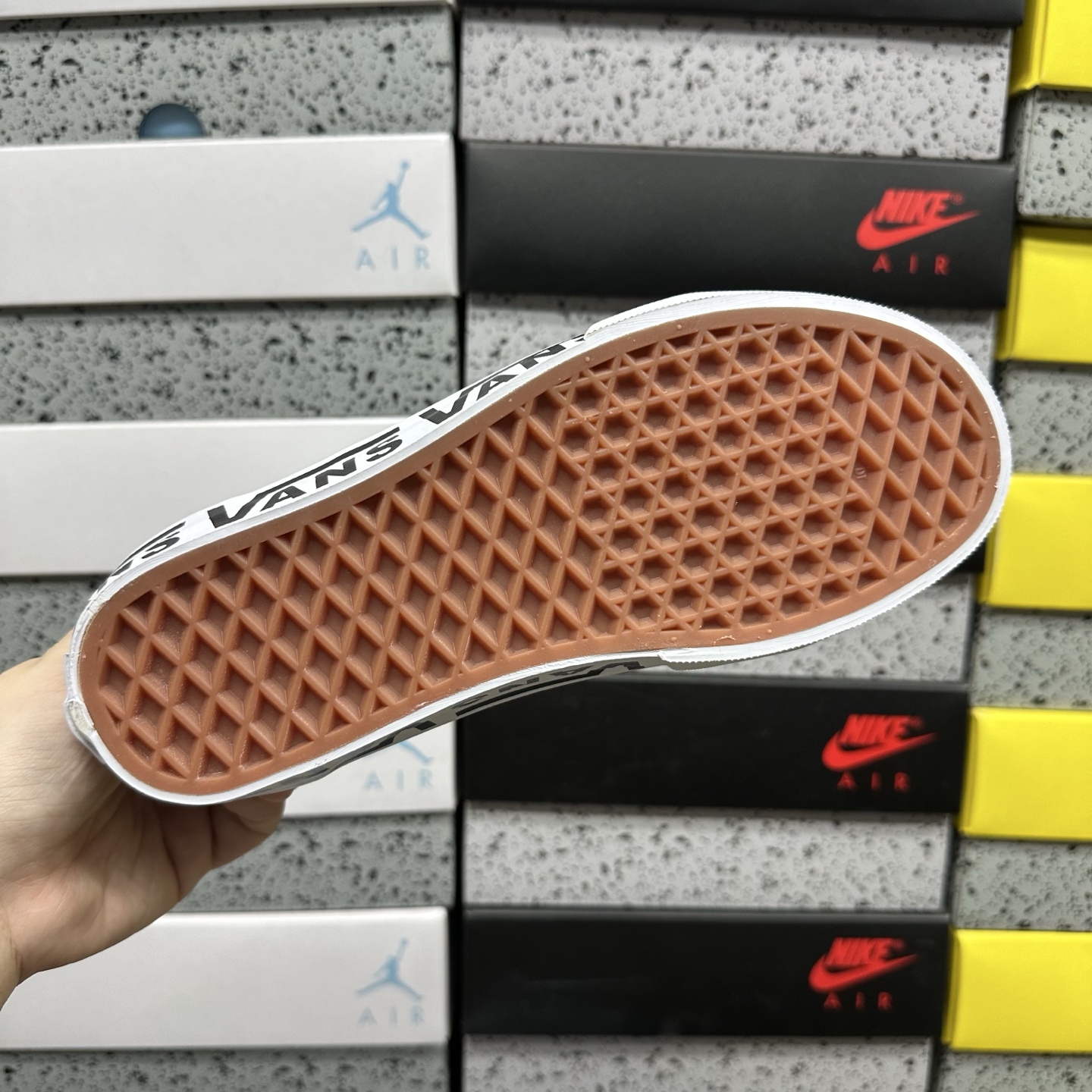 Vans Skool White Logo