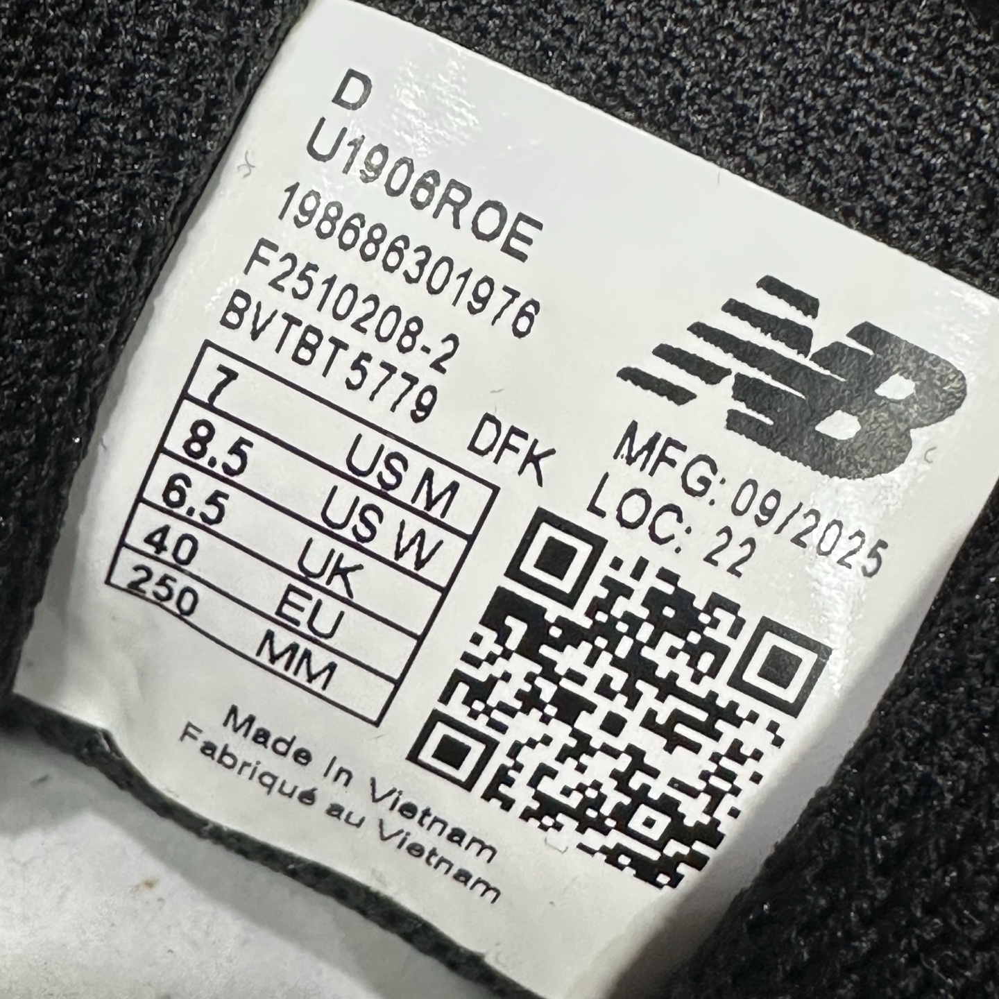 New Balance 1906 Sneakers detail 2