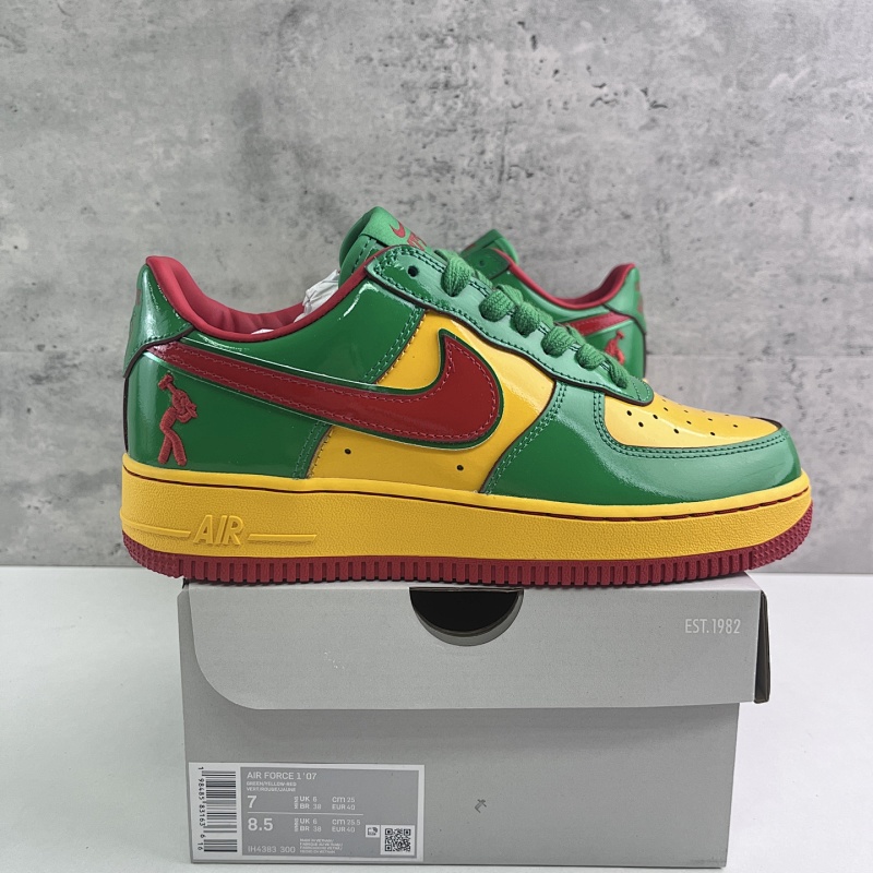 Nike Air Force 1