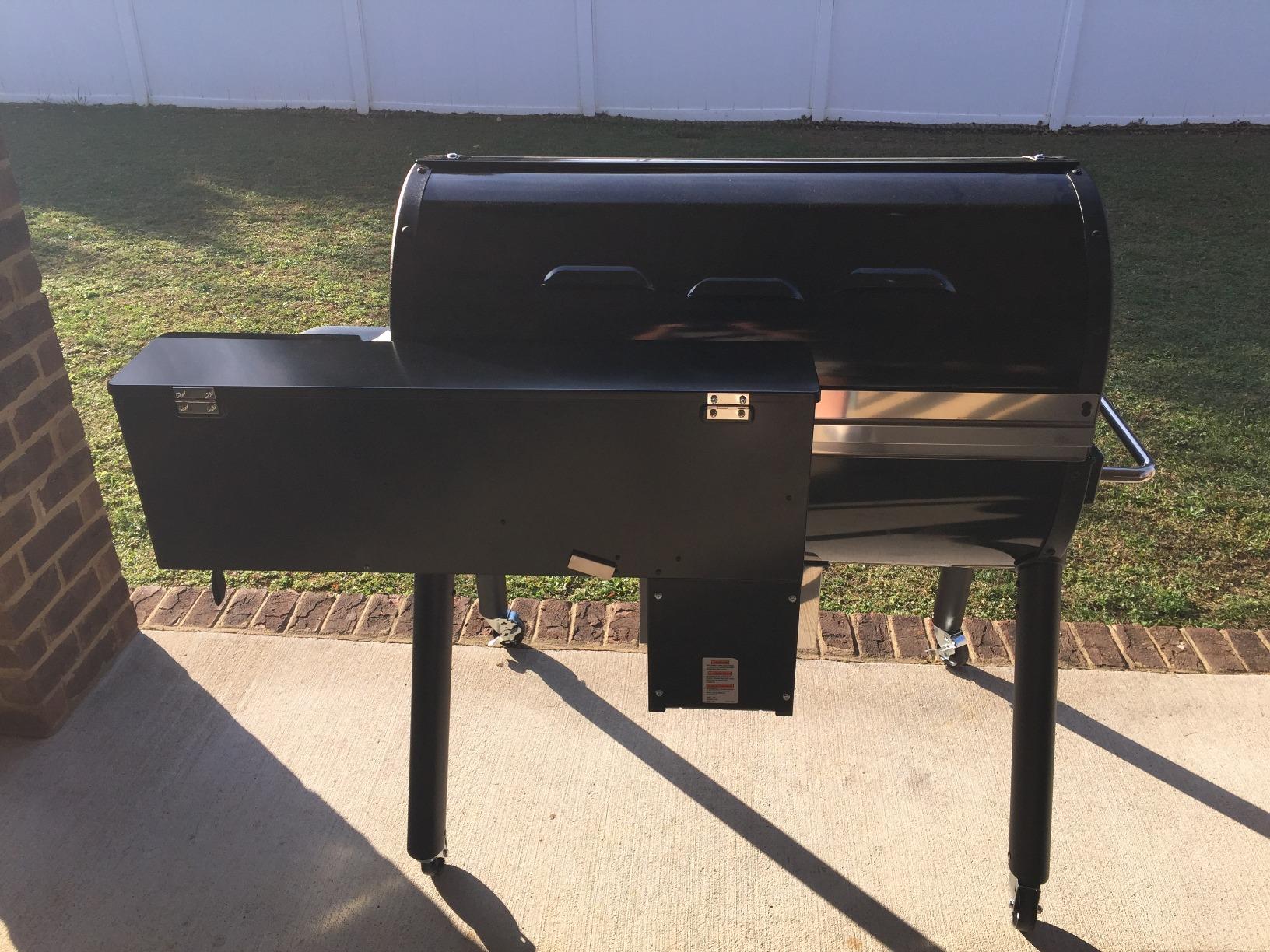 Weber SmokeFire EX6 (2nd Generator) Wood Fired Pellet Grill