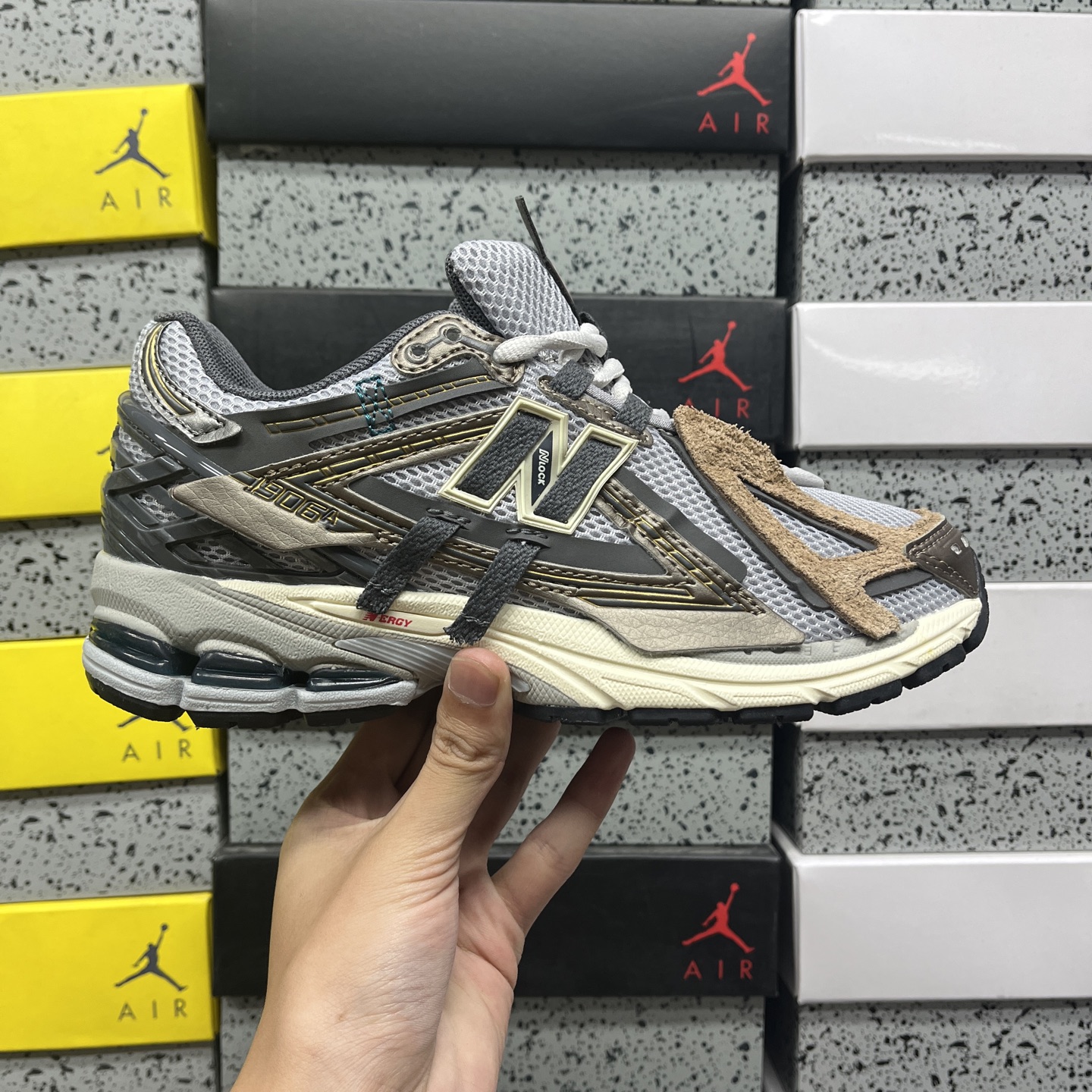 New Balance 1906 Sneakers detail 3