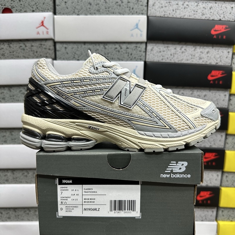 New Balance 1906 Sneakers