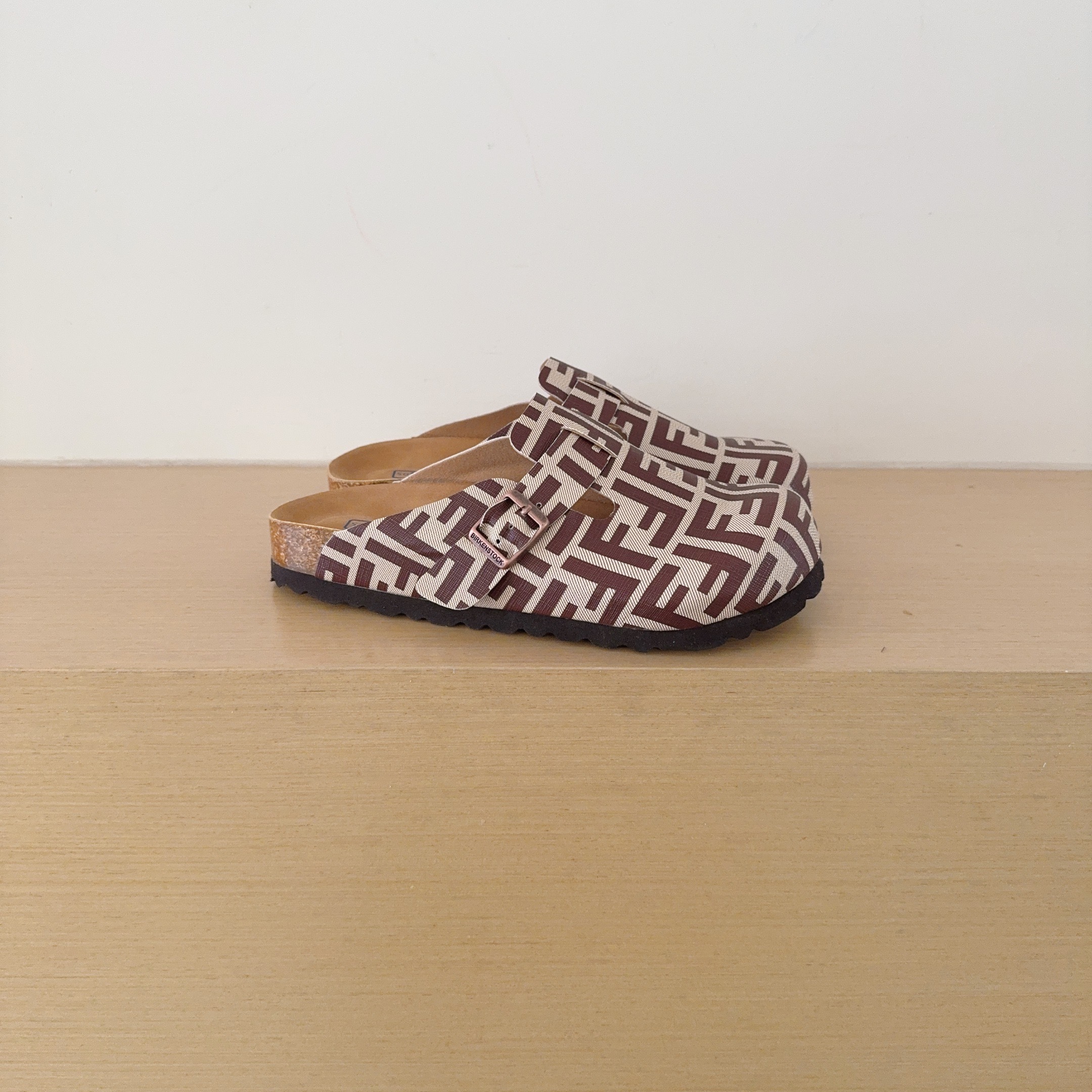UGG Kids FF Check Birken-Style Clogs Adult And Kids