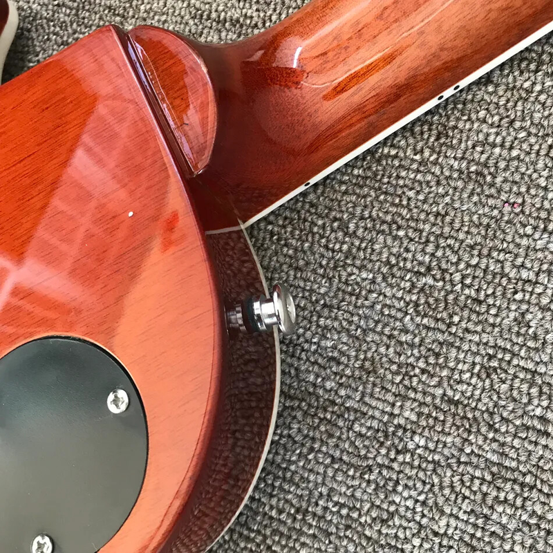 Made in China, High Quality Electric Guitar, Rosewoodd Fingerboard