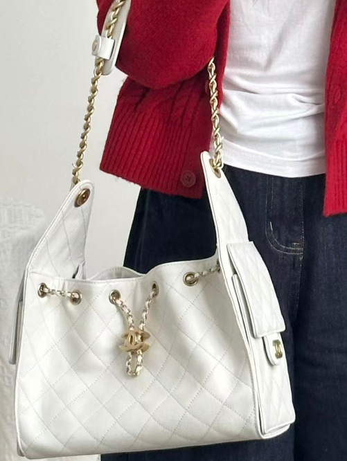 Chanel shoulder bag