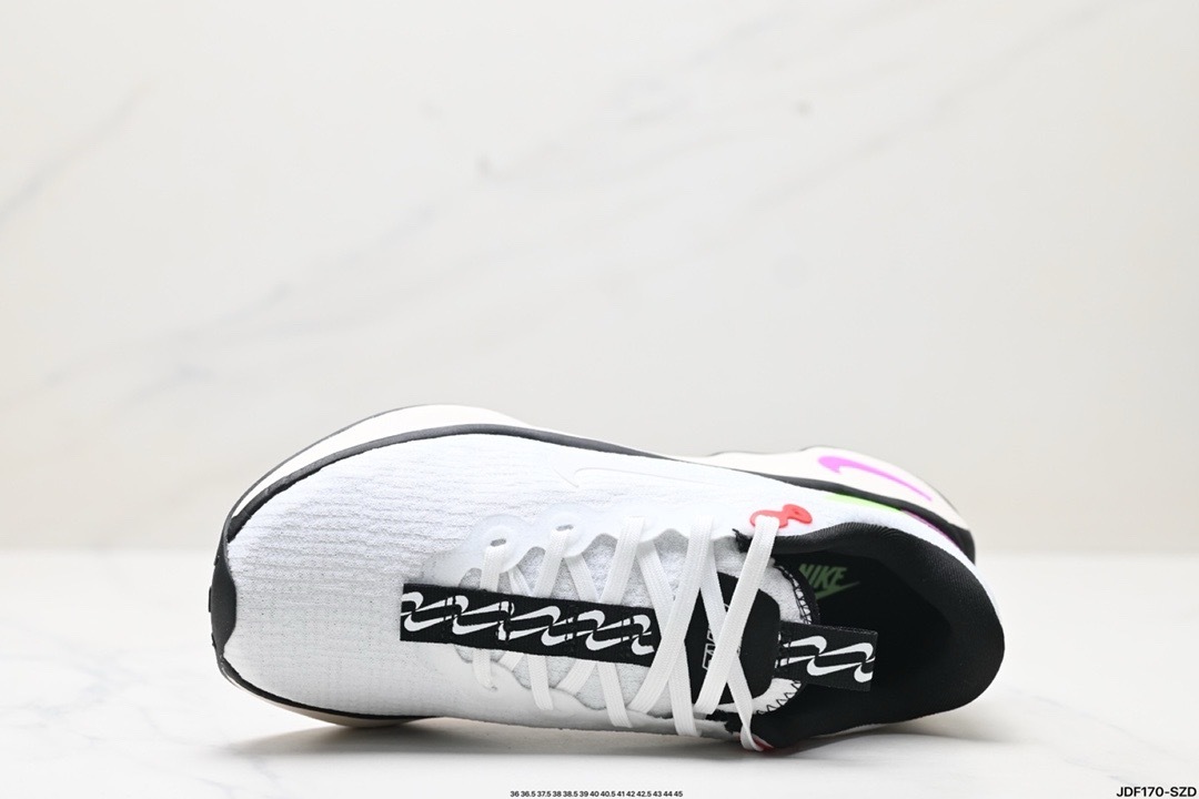 Nike MOTIVA