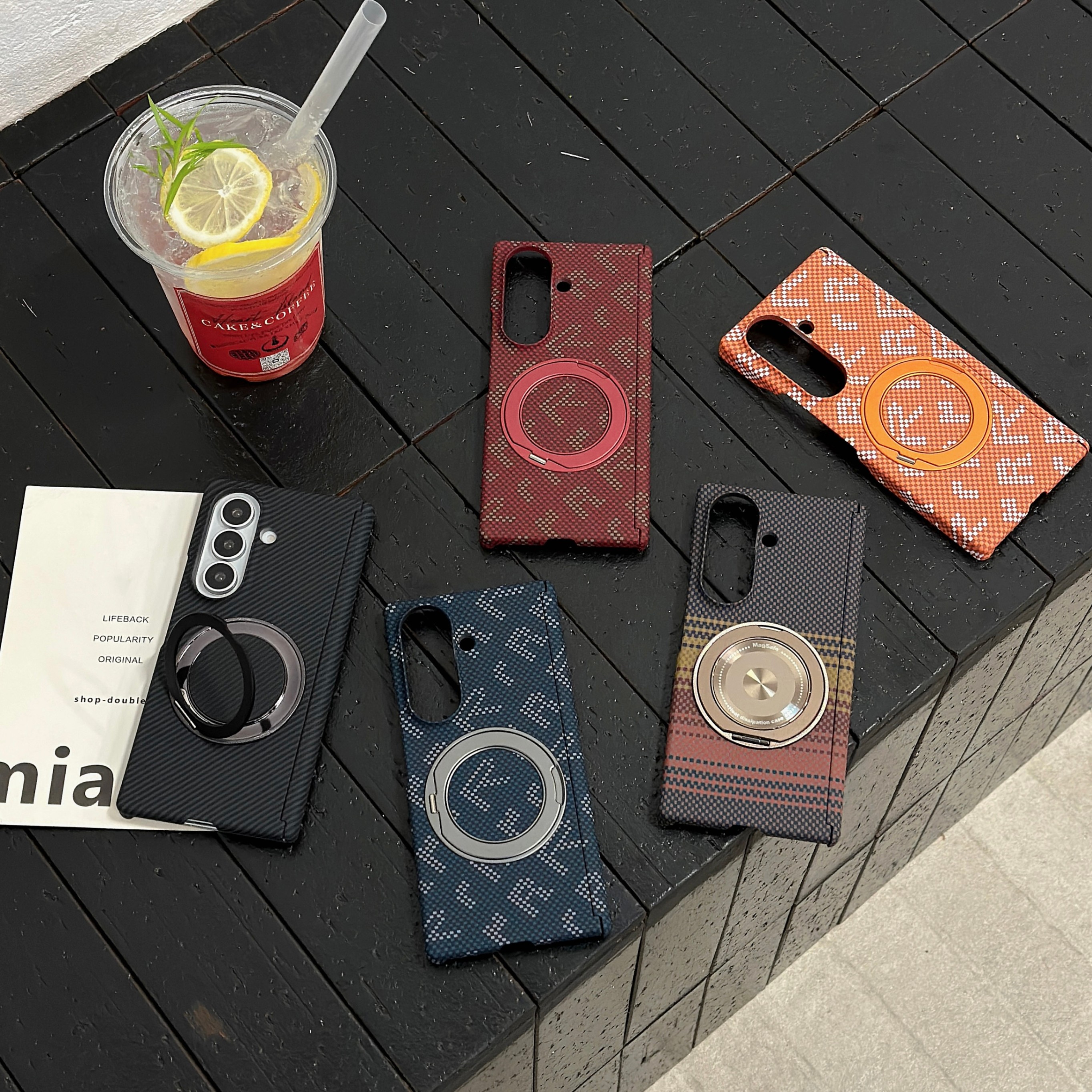 Galaxy Z Fold 8 Stand & Holder Carbon Fiber - back view
