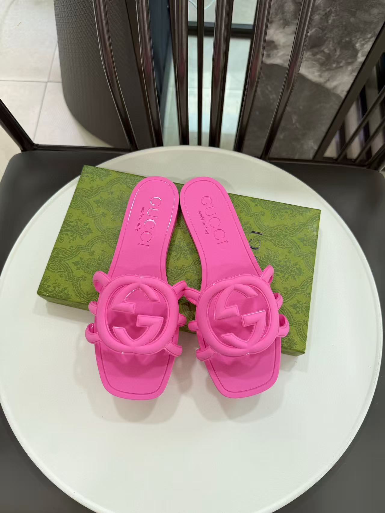 Gucci colored slippers