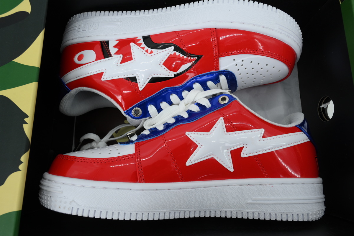 A Bathing Ape Red Shark IG30-191-00