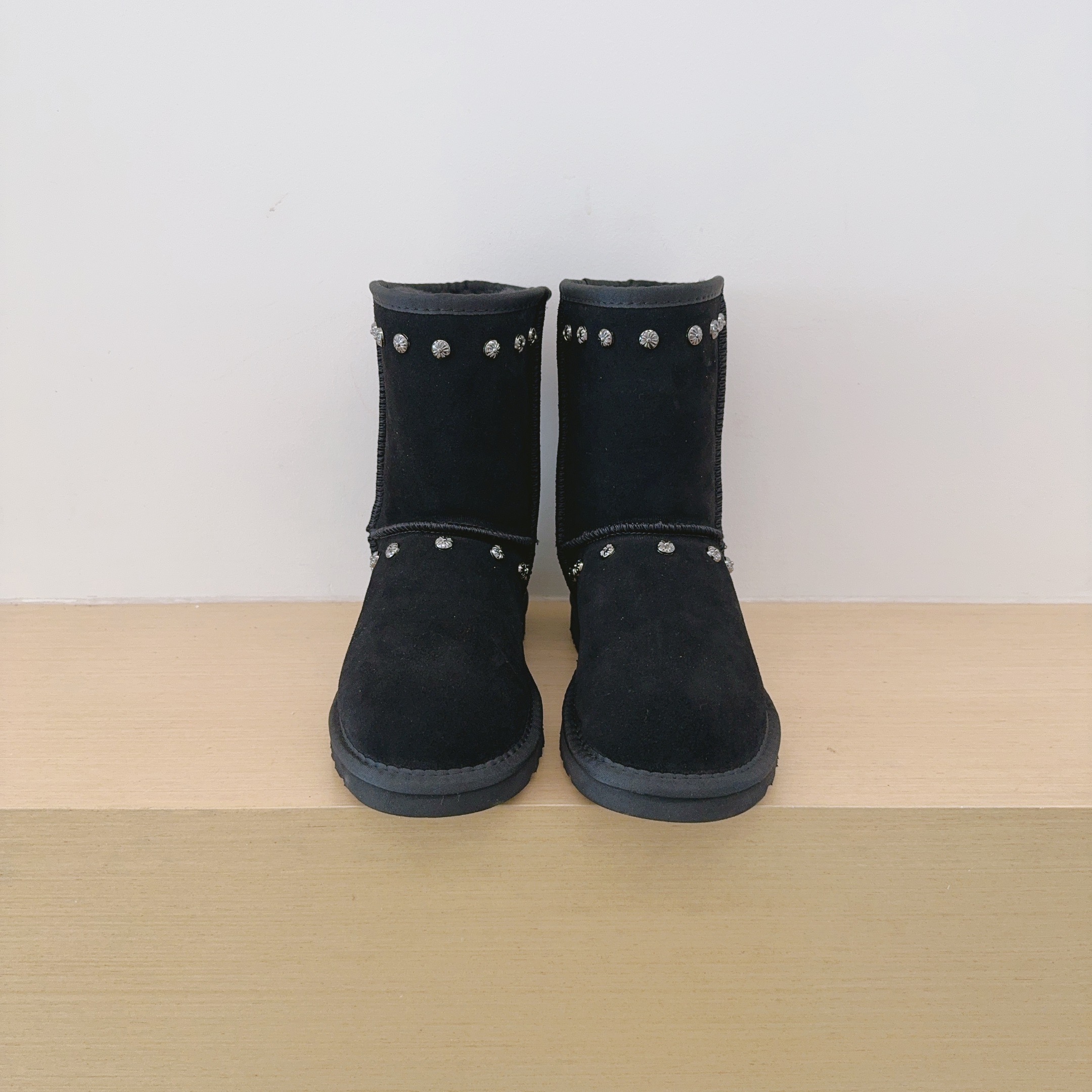 UGG Kids 5825 Mid-Calf Boots Cross Motif