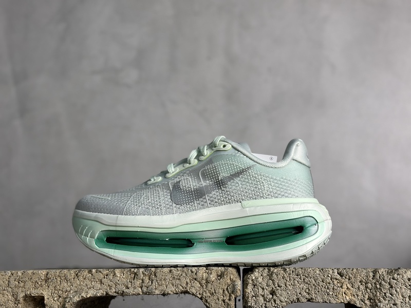 Nike Vomero Premium