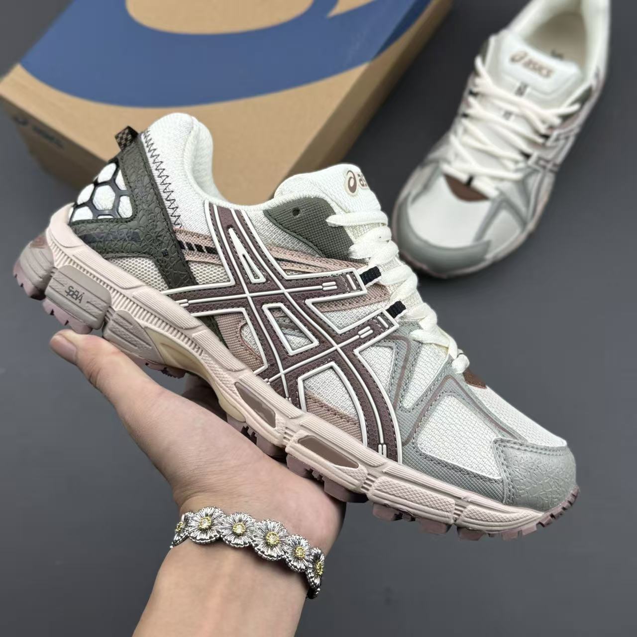 ASICS Gel-Kahana 8