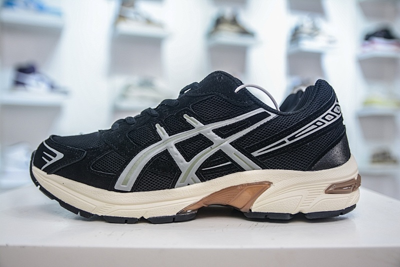 ASICS Running Shoes product