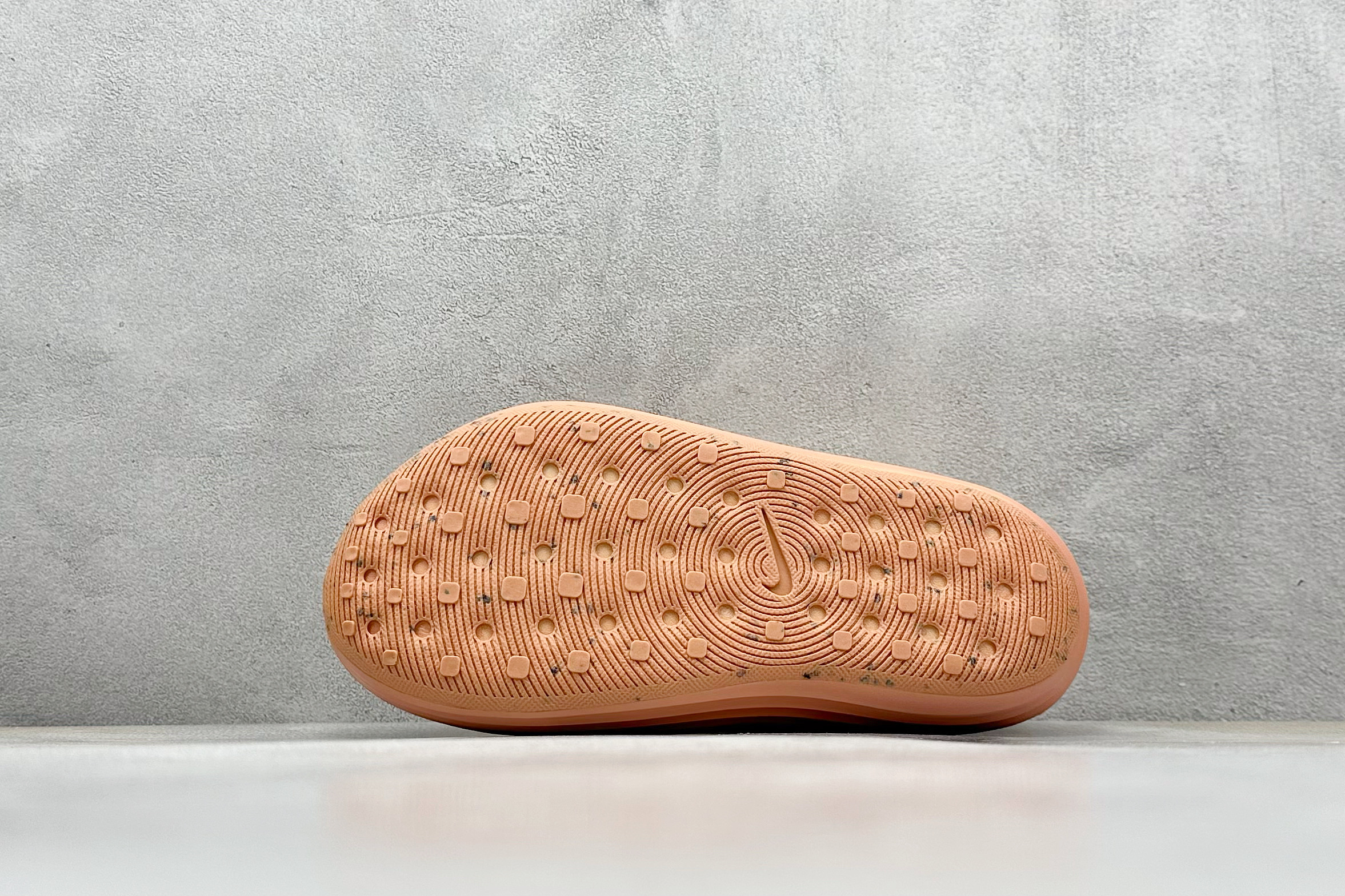 Nike ReactX Rejuven8 Sneakers detail 1