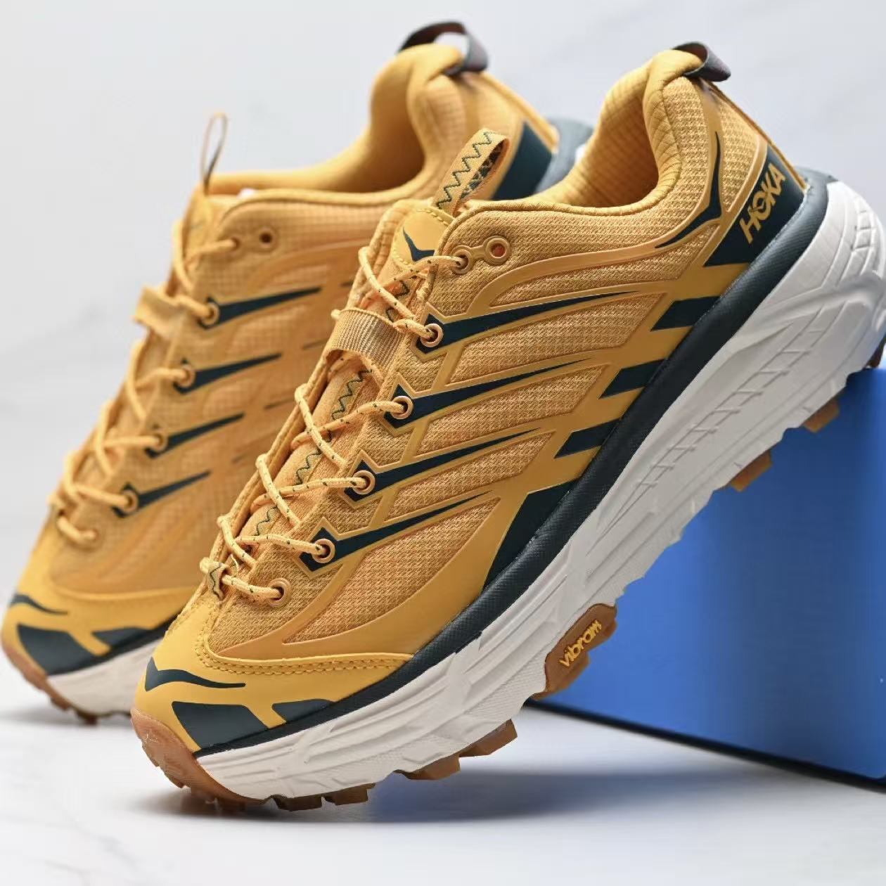 HOKA Mafate Three 2