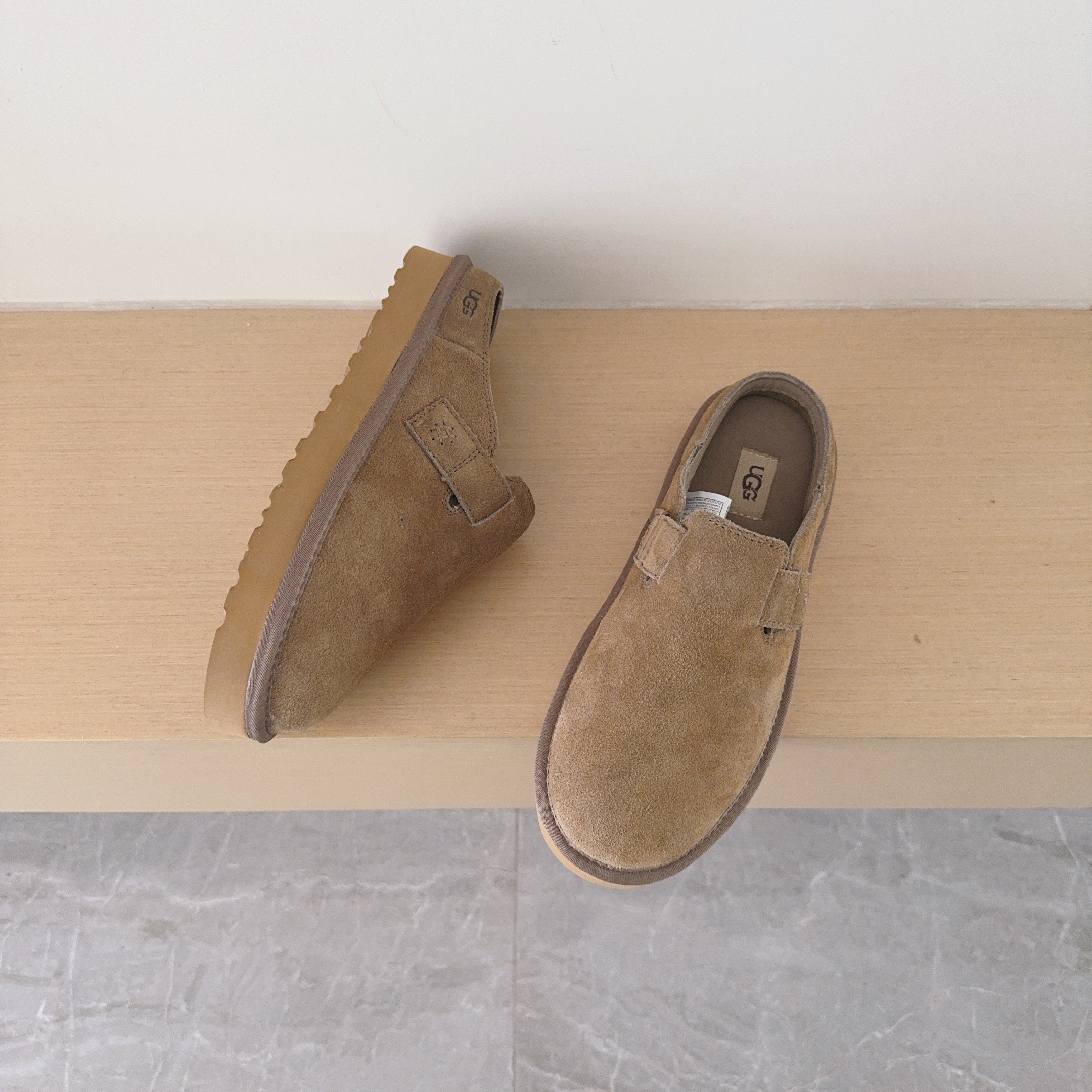 UGG Footwear Style 072