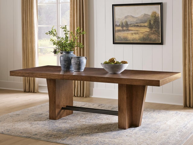 Kristiland Extendable Dining Table