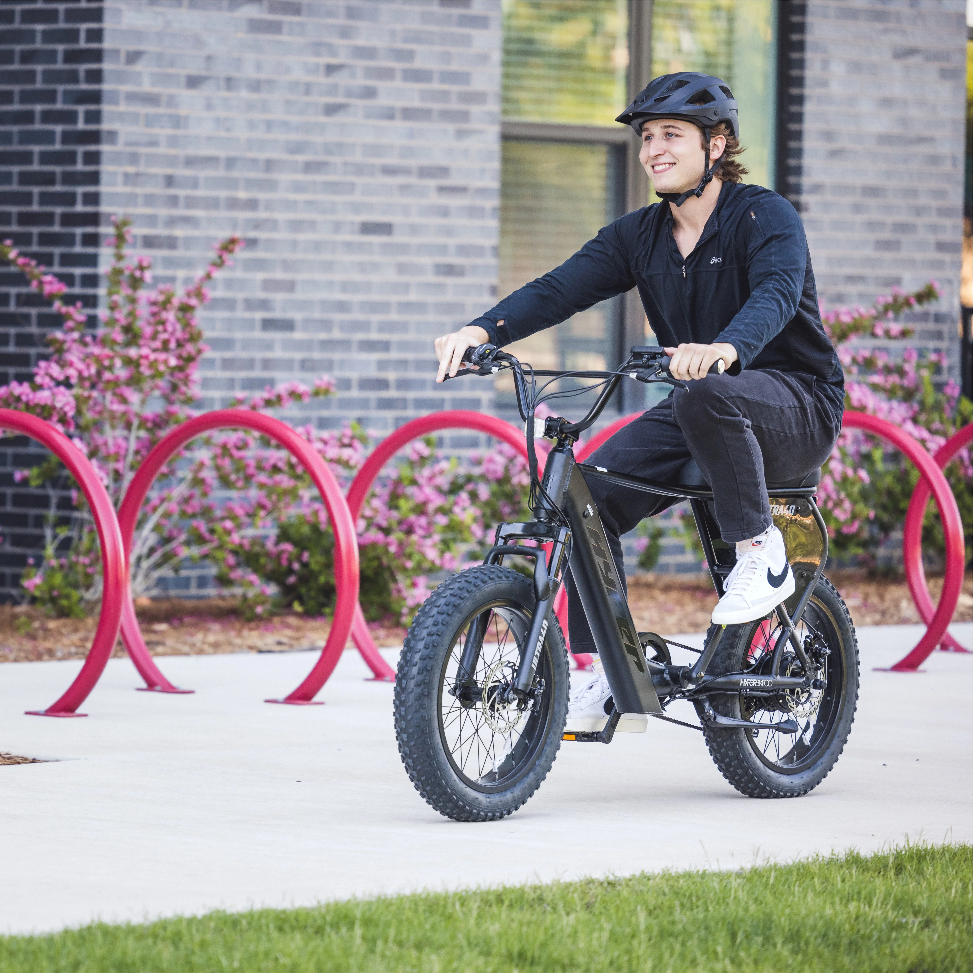 Hyper Ultra 40 20in Electric Bike, 250W, Matte Black