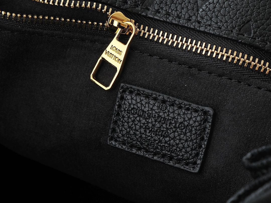 LV Hobo Métis handbag