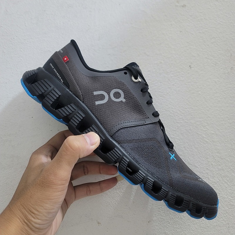 On Cloud 5 colour options