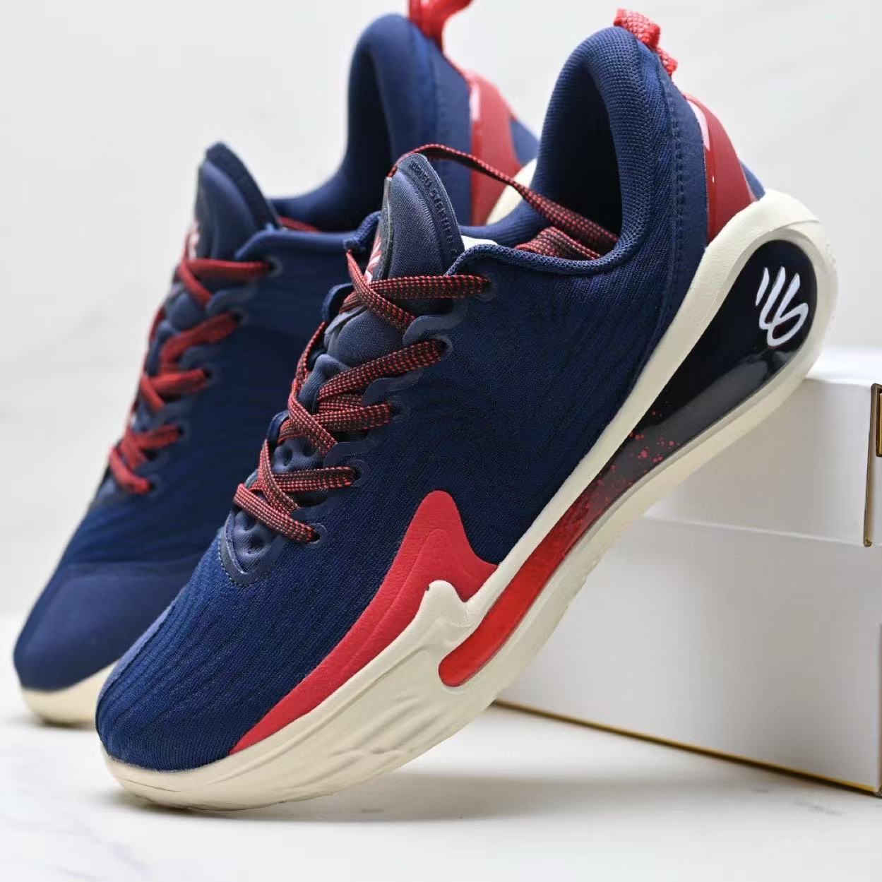 Under Armour Curry 12