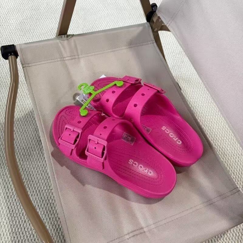 Crocs Saturday Sandals
