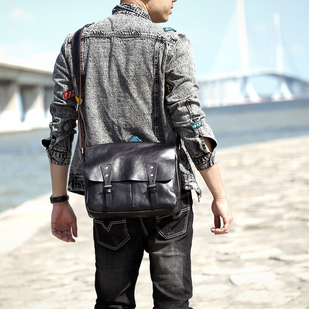 Vintage Full-Grain Leather Messenger Bag - Rugged Sophistication for the Modern Professional