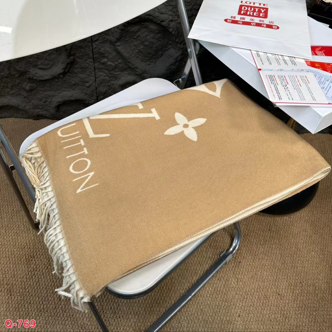 Louis Vuitton LV Unisex Reykjavik Scarf