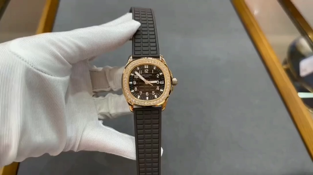 【Super Clone】Replica Patek Philippe Aquanaut 5068R 001 Watch For Sale