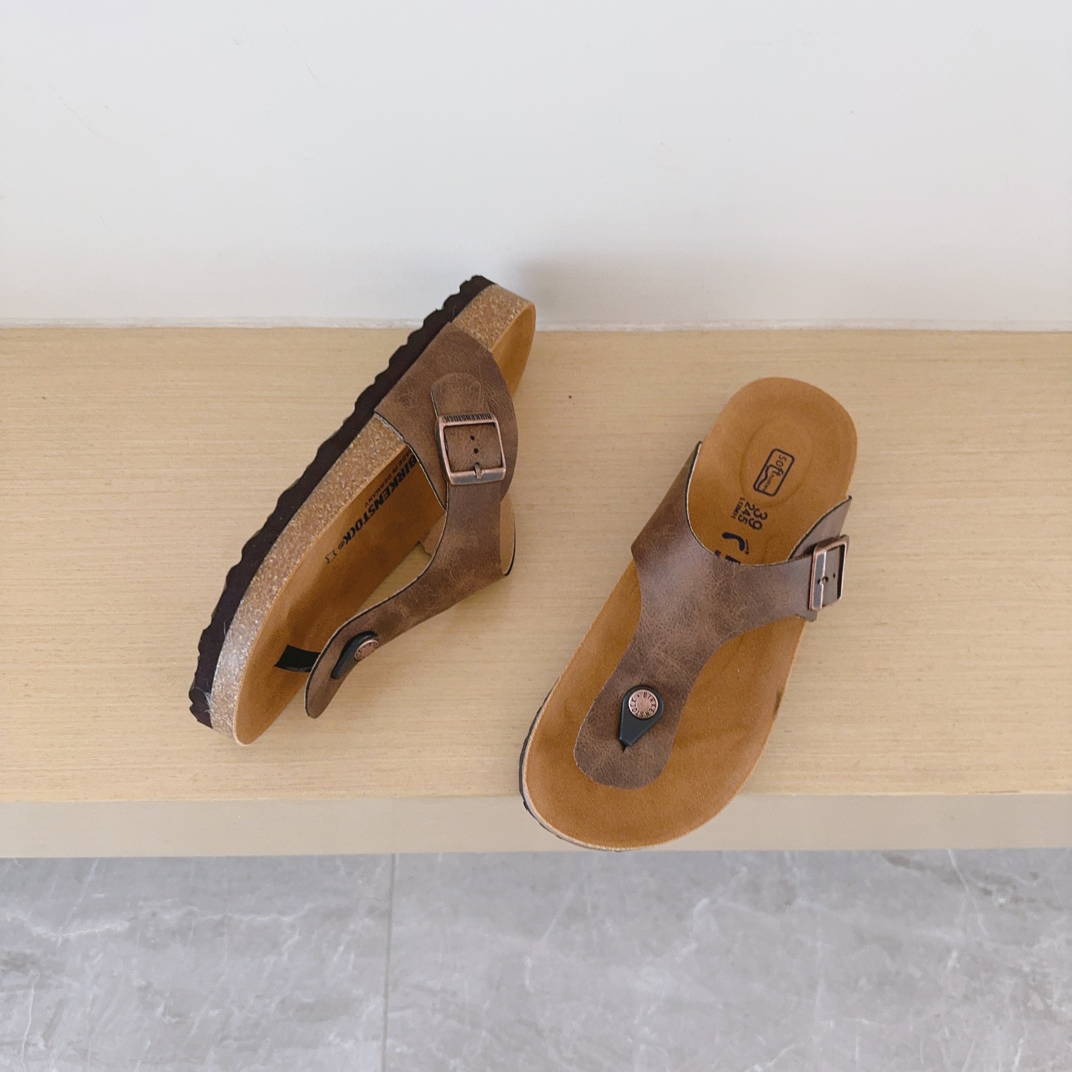 UGG Footwear Style 050