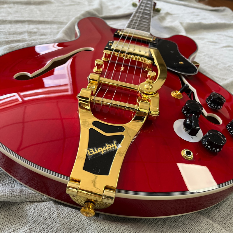 Electric Guitar ES 335 Red Semi Hollow Neck HH Pickups Gold Hardware
