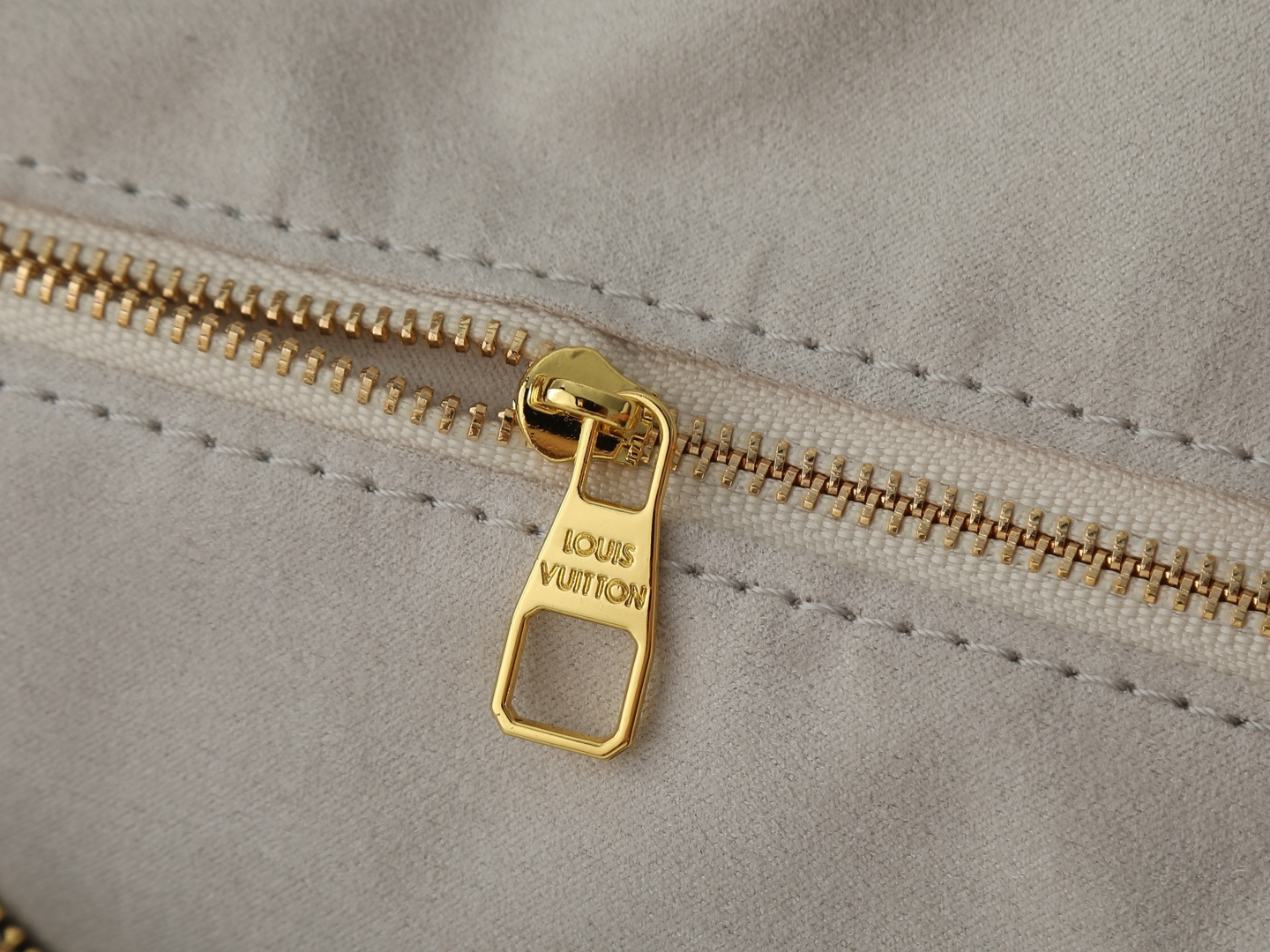 LV Speedy Soft 30（Ostrich Embossed）