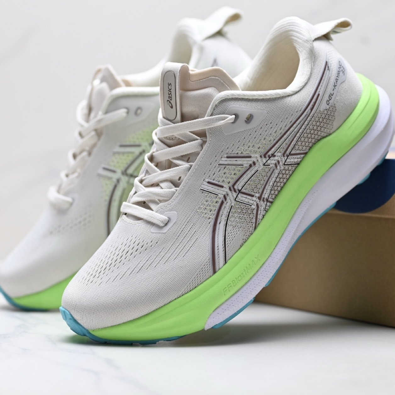 ASICS Gel-Kayano 33