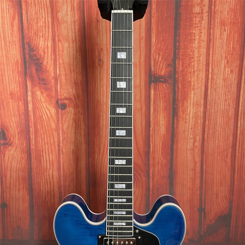 6 String Blue Semi Hollow Body Electric Guitar Mahogany Body Chrome Hardware Top