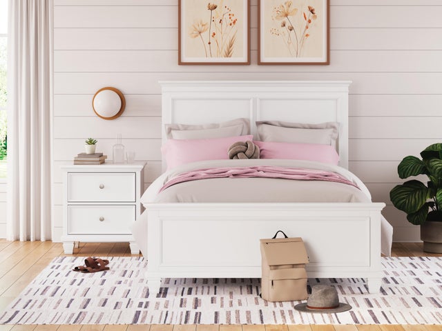 Lanolee / Fortman / Danabrin Panel Bed