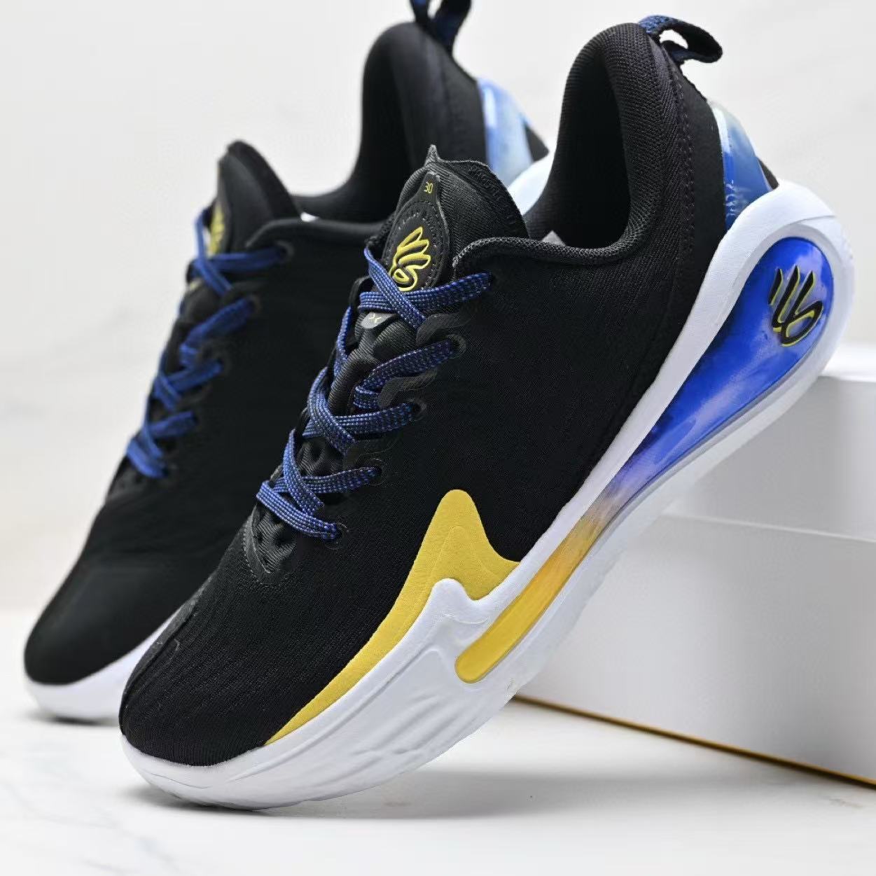 Under Armour Curry 12