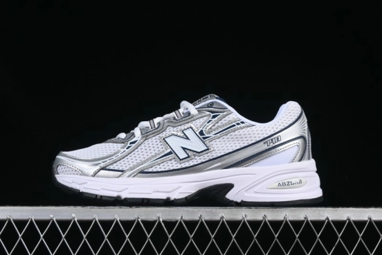 New Balance 740
