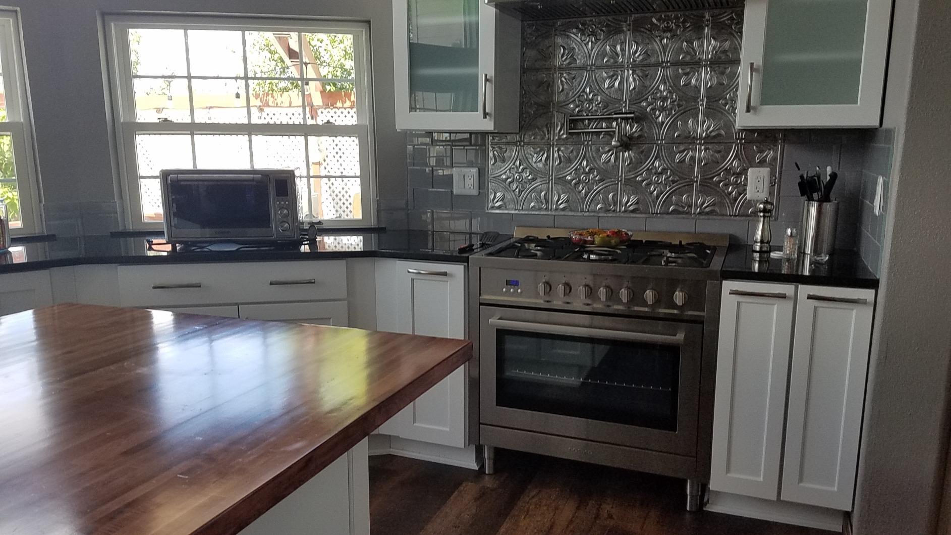 36 in. Gas Range with 5 Burner Cooktop