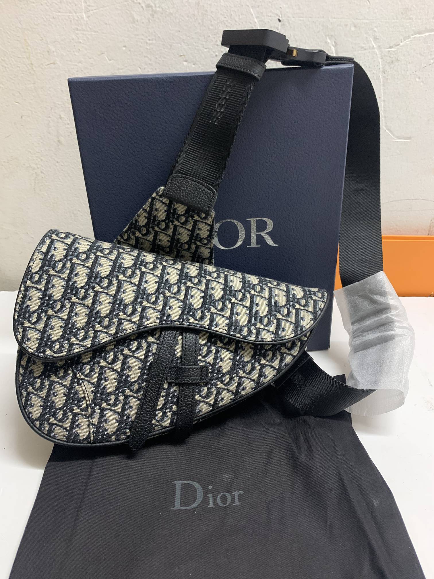 Dior Saddle Pouch