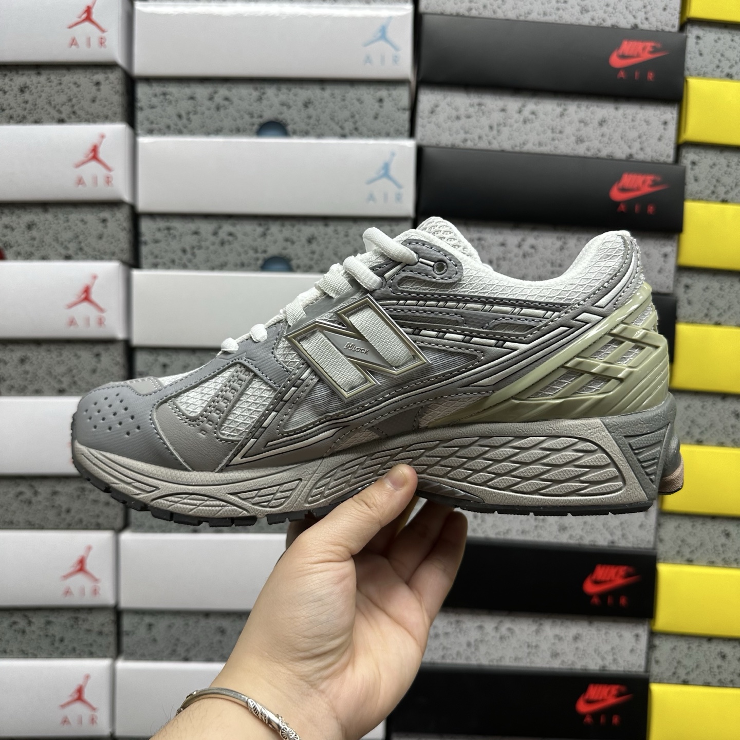 New Balance 1906 Sneakers detail 2