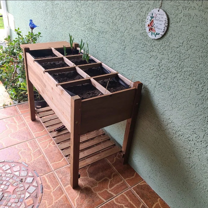 Fraser-James Wood Elevated Planter