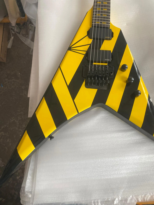 RARE Wash Parallaxe V260 Michael Sweet Electric Guitar Black Yellow Stripe